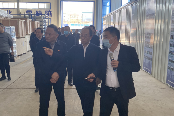 一諾環(huán)境總經理騰勝平匯報公司生產情況 一諾環(huán)境總經理騰勝平匯報公司生產情況